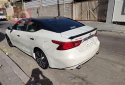 نيسان ماكسيما